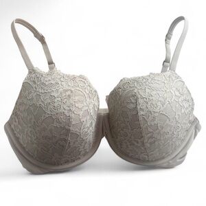 NWOT SKIMS FITS EVERYBODY LACE T-SHIRT BRA 36C